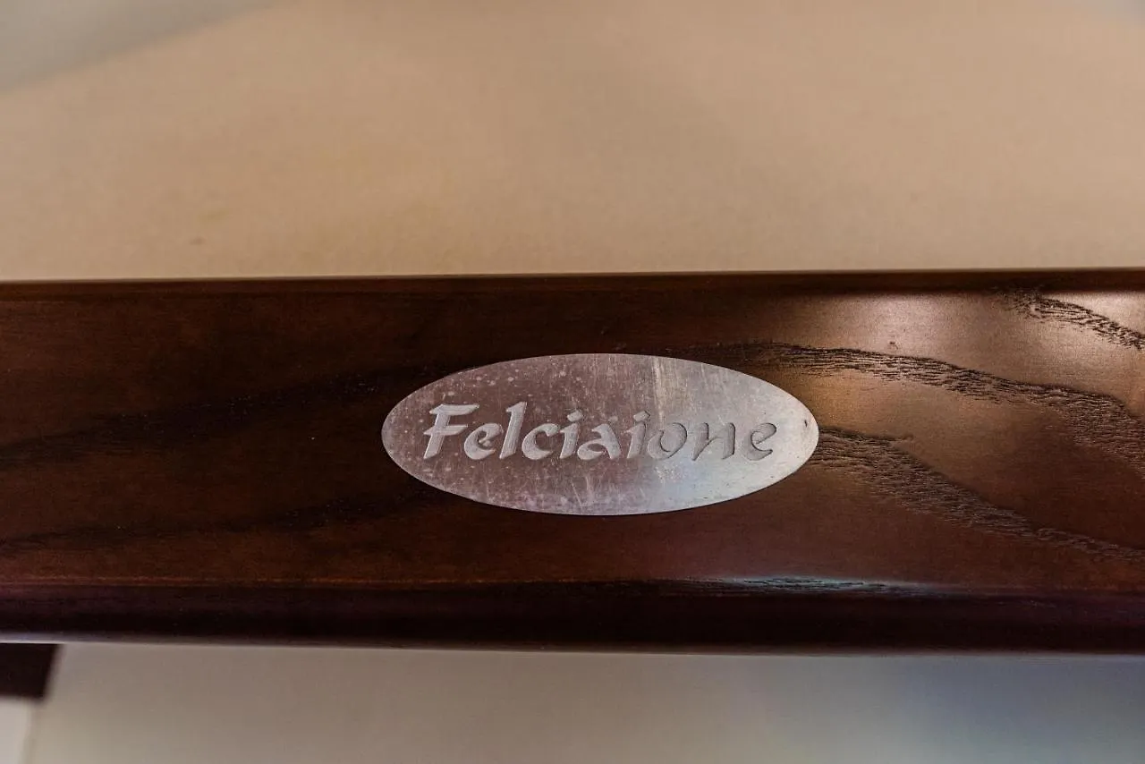 アパートホテル Residence Borgo Felciaione リパルベッラ イタリア