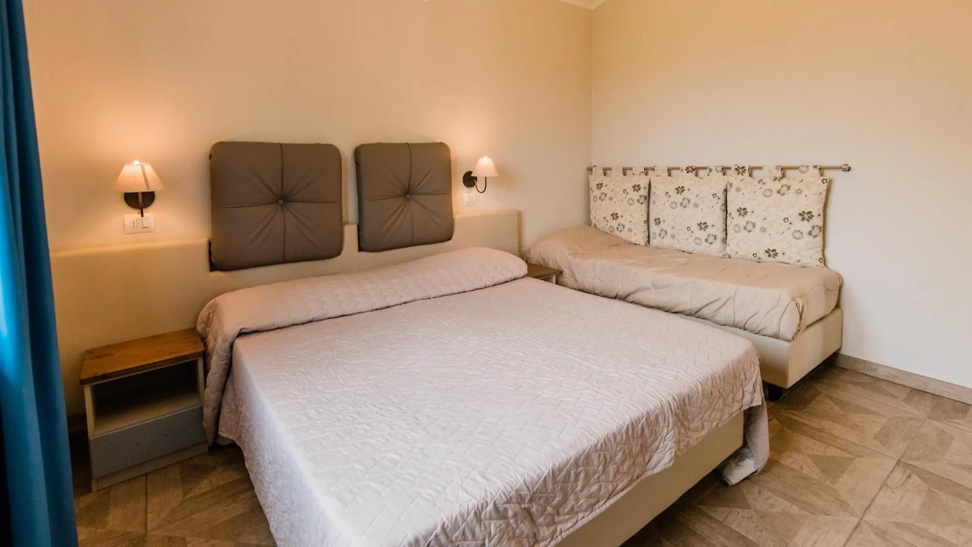 Residence Borgo Felciaione リパルベッラ 0*,  イタリア